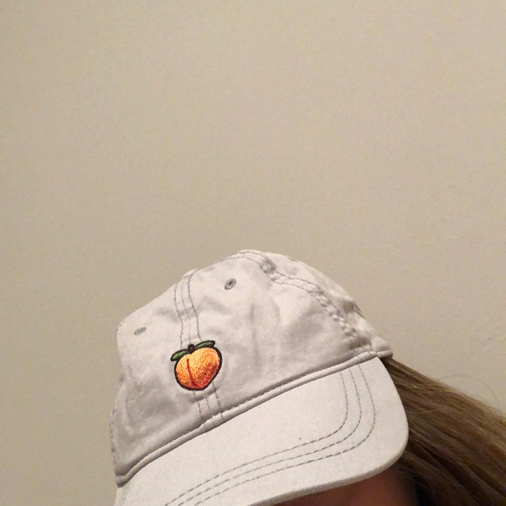 KEEPIN IT PEACHY DAD HAT